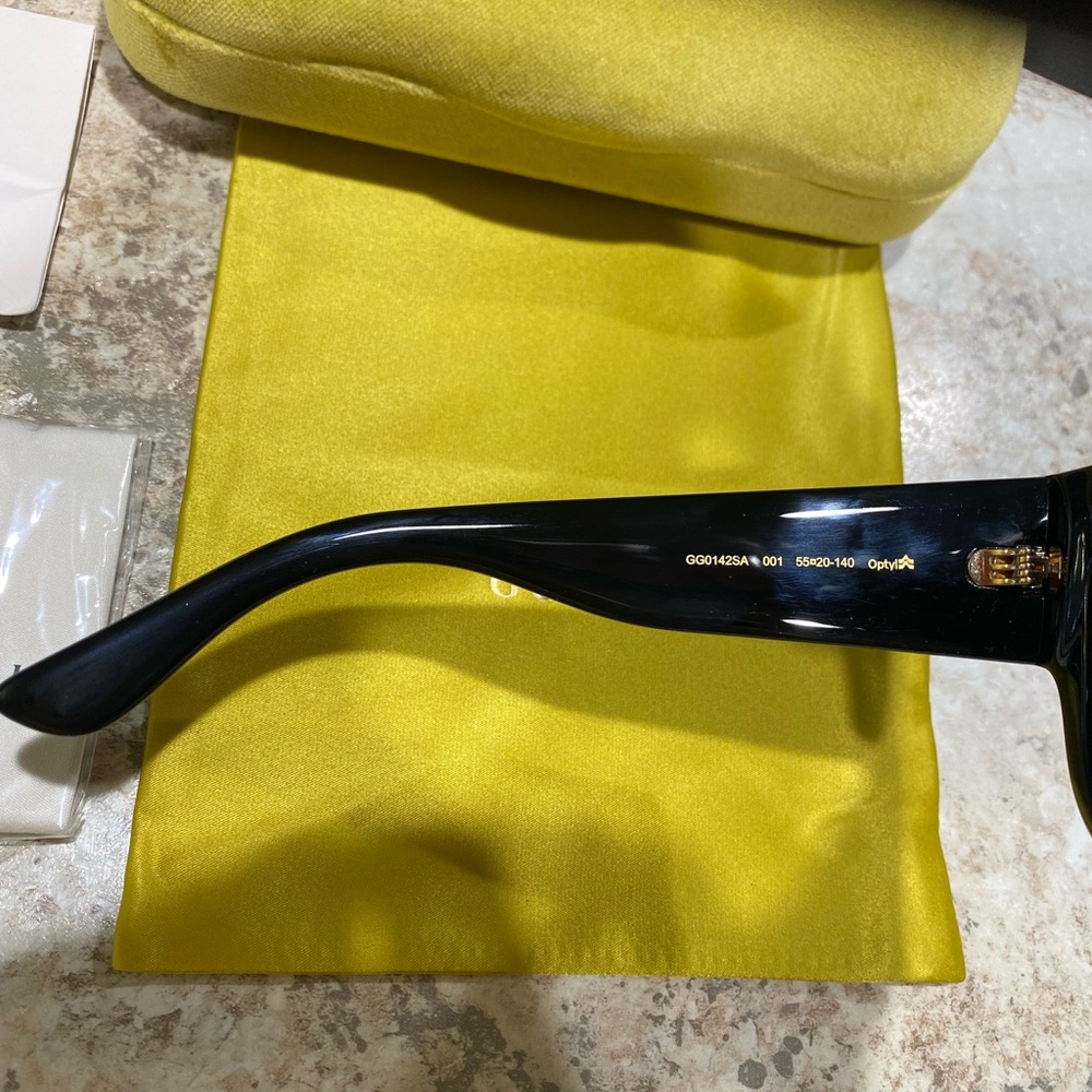 Gucci sunglasses - Picture 8 of 9